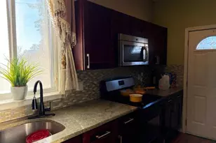 520 Strahle St, Philadelphia, PA 19111 - Photo 7