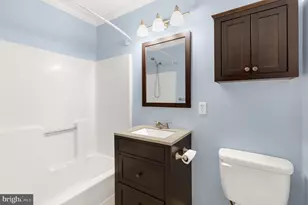 941 New Market St, Philadelphia, PA 19123 - Photo 11