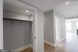 526 Brown St, Philadelphia, PA 19123 - Photo 21