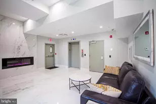 526 Brown St, Philadelphia, PA 19123 - Photo 23