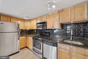 1029 Spruce St, Philadelphia, PA 19107 - Photo 3