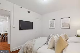 2031 Locust St, Philadelphia, PA 19103 - Photo 15