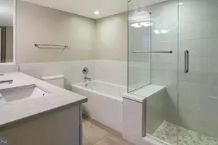 2200 Benjamin Franklin Pkwy, Philadelphia, PA 19130 - Photo 11