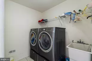 2719 Meyer Pl, Philadelphia, PA 19114 - Photo 37