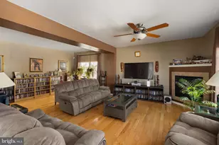 2719 Meyer Pl, Philadelphia, PA 19114 - Photo 7