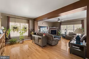 2719 Meyer Pl, Philadelphia, PA 19114 - Photo 5