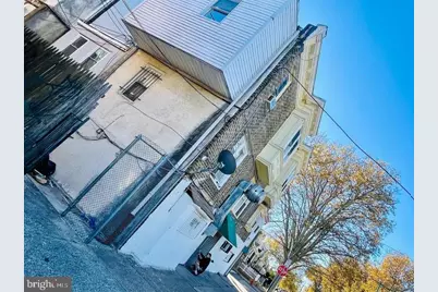 1525 W Wyoming Avenue, Philadelphia, PA 19140 - Photo 11