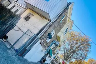 1525 W Wyoming Ave, Philadelphia, PA 19140 - Photo 11