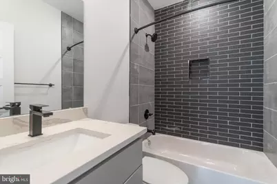 437 N 35th Street #D, Philadelphia, PA 19104 - Photo 7