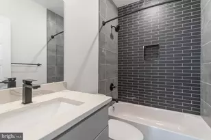 437 N 35th St, Philadelphia, PA 19104 - Photo 7