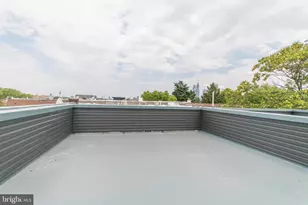 437 N 35th St, Philadelphia, PA 19104 - Photo 11