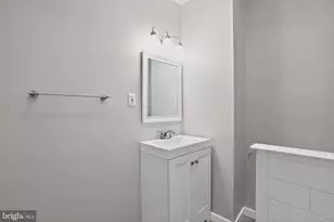 2225 S Beechwood St, Philadelphia, PA 19145 - Photo 25