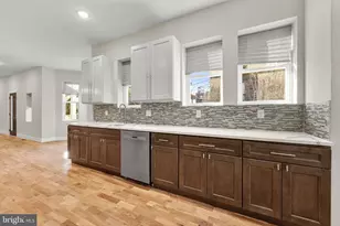 5039 Schuyler St, Philadelphia, PA 19144 - Photo 9