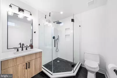 2512 E Cumberland Street, Philadelphia, PA 19125 - Photo 17