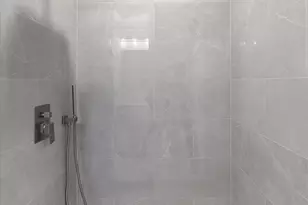 672 N 19th St, Philadelphia, PA 19130 - Photo 21