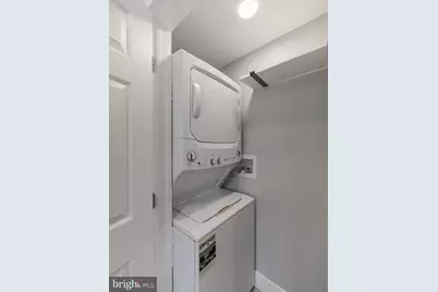 672 N 19th Street #2ND FL, Philadelphia, PA 19130 - Photo 13