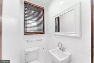 2641 Tulip St, Philadelphia, PA 19125 - Photo 13