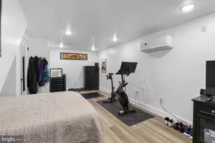 212 Catharine St, Philadelphia, PA 19147 - Photo 9