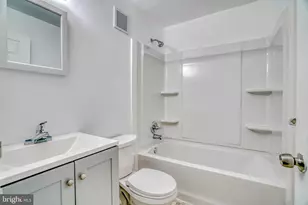 10203 E Keswick Rd, Philadelphia, PA 19114 - Photo 15