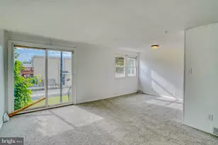 10203 E Keswick Rd, Philadelphia, PA 19114 - Photo 11