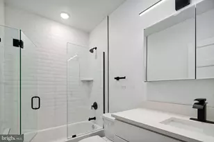 2132 Pine St, Philadelphia, PA 19103 - Photo 5