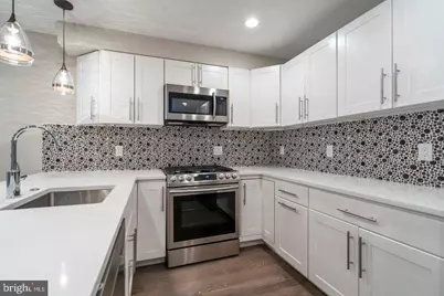 762 S 15th Street, Philadelphia, PA 19146 - Photo 11
