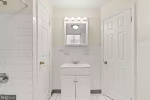 2246 S Hicks St, Philadelphia, PA 19145 - Photo 13