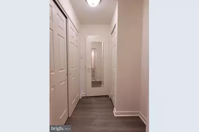 604 S Washington Square #1801, Philadelphia, PA 19106 - Photo 9