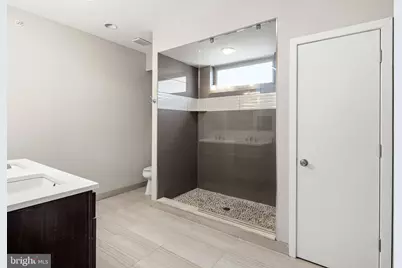 2201 E Susquehanna Avenue, Philadelphia, PA 19125 - Photo 29