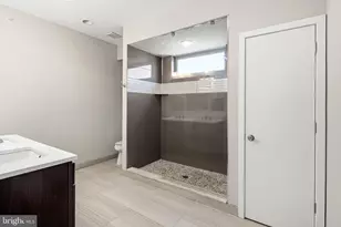 2201 E Susquehanna Ave, Philadelphia, PA 19125 - Photo 29