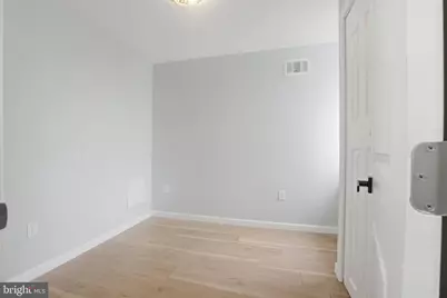 2215 Earp Street, Philadelphia, PA 19146 - Photo 13