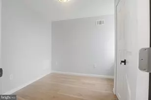 2215 Earp St, Philadelphia, PA 19146 - Photo 13