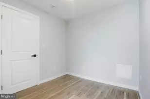 2215 Earp St, Philadelphia, PA 19146 - Photo 17