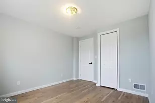 2215 Earp St, Philadelphia, PA 19146 - Photo 15