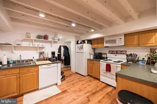 1728 Spruce St, Philadelphia, PA 19103 - Photo 3