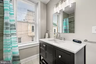 930 N 30th St, Philadelphia, PA 19130 - Photo 13