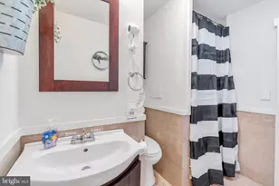 2134 Locust St, Philadelphia, PA 19103 - Photo 7