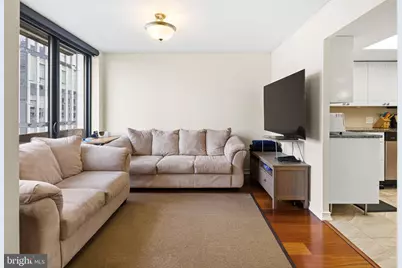 1326 Spruce Street #2208, Philadelphia, PA 19107 - Photo 5