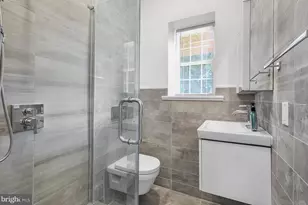 2046 E Huntingdon St, Philadelphia, PA 19125 - Photo 5