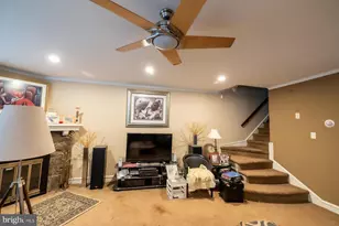 608 Wadsworth Ave, Philadelphia, PA 19119 - Photo 5