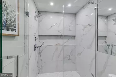 752 S 16th Street #2C, Philadelphia, PA 19146 - Photo 17