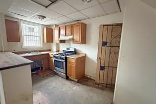 323 W Wingohocking St, Philadelphia, PA 19140 - Photo 11