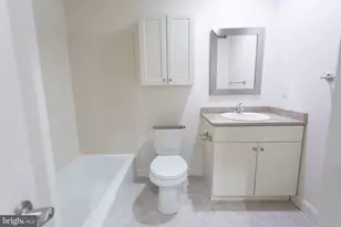 727 Spruce St, Philadelphia, PA 19106 - Photo 17