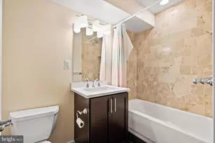 924 S 11th St, Philadelphia, PA 19147 - Photo 21