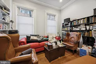 916 Clinton St, Philadelphia, PA 19107 - Photo 3