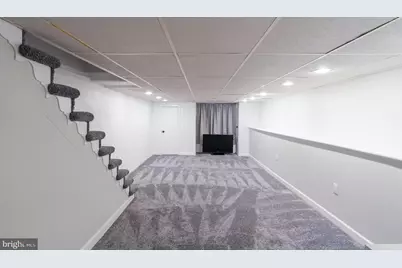 2429 S Garnet Street, Philadelphia, PA 19145 - Photo 25