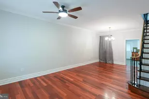 2429 S Garnet St, Philadelphia, PA 19145 - Photo 5