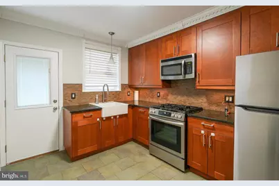 2429 S Garnet Street, Philadelphia, PA 19145 - Photo 7