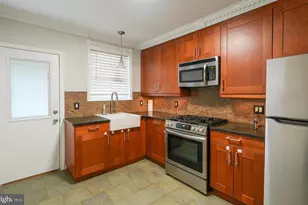 2429 S Garnet St, Philadelphia, PA 19145 - Photo 7