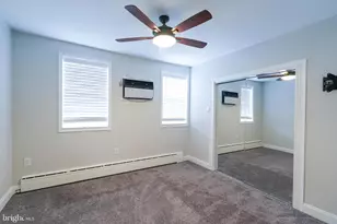 2429 S Garnet St, Philadelphia, PA 19145 - Photo 19